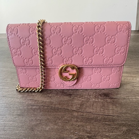 Gucci 🎀 WOC - Picture 3 of 16